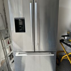 500 Series 36 in. 21.6 cu. ft. Smart Counter Depth French Door Refrigerator, Stainless Steel, External Water and Ice