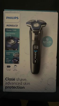 Norelco 7200 shaver ( NEW )