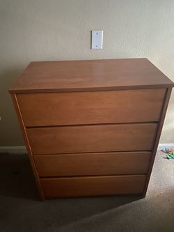 4 Drawer Dresser 