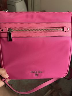 New Michael kors Crossbody 