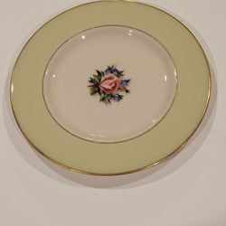 Vintage Fine Arts Fine China Romance Rose Dessert Plate. Pre-owned, good 
shape, please see the photos. Diameter 6.25"