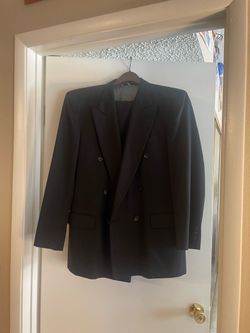 Mario Zignone Men’s Black wool pinstripe suit