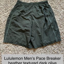 Lululemon Men’s Pace Breaker Size Medium Dark Olive Shorts