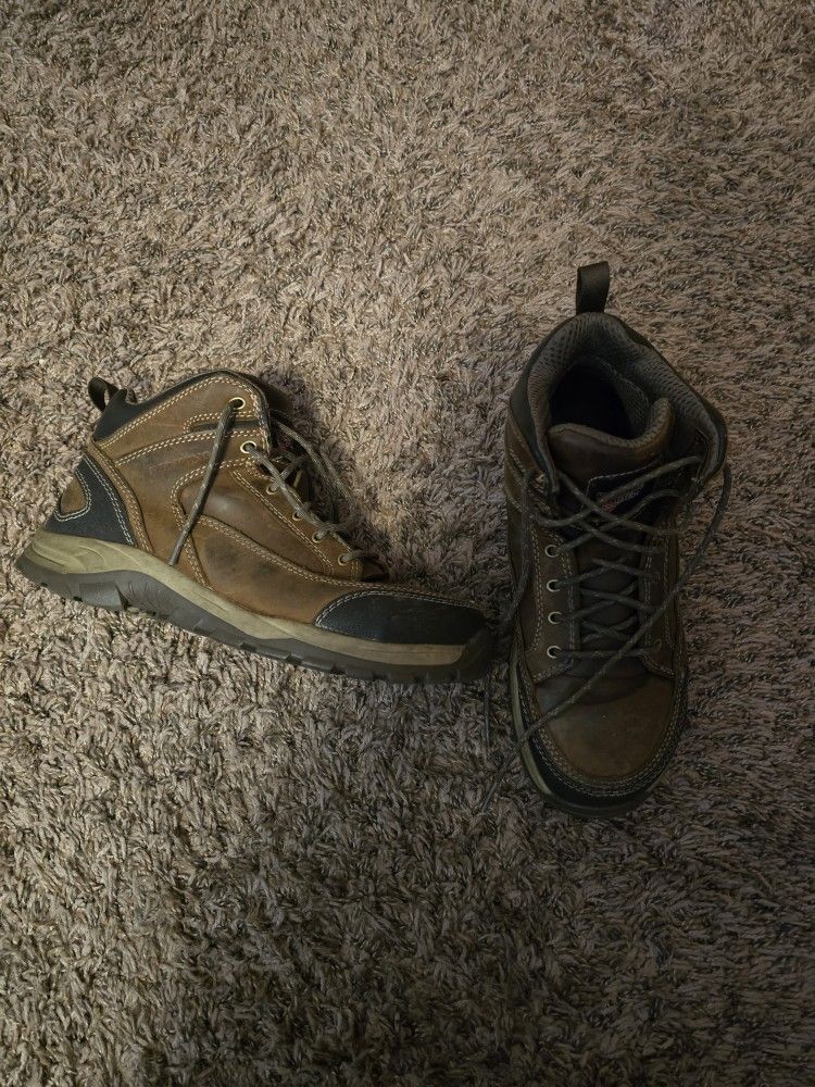 Red Wing Safety Boots 8.5. Oil Resistant