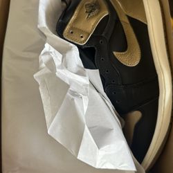 Air Jordan 1 Black Metallic Gold
