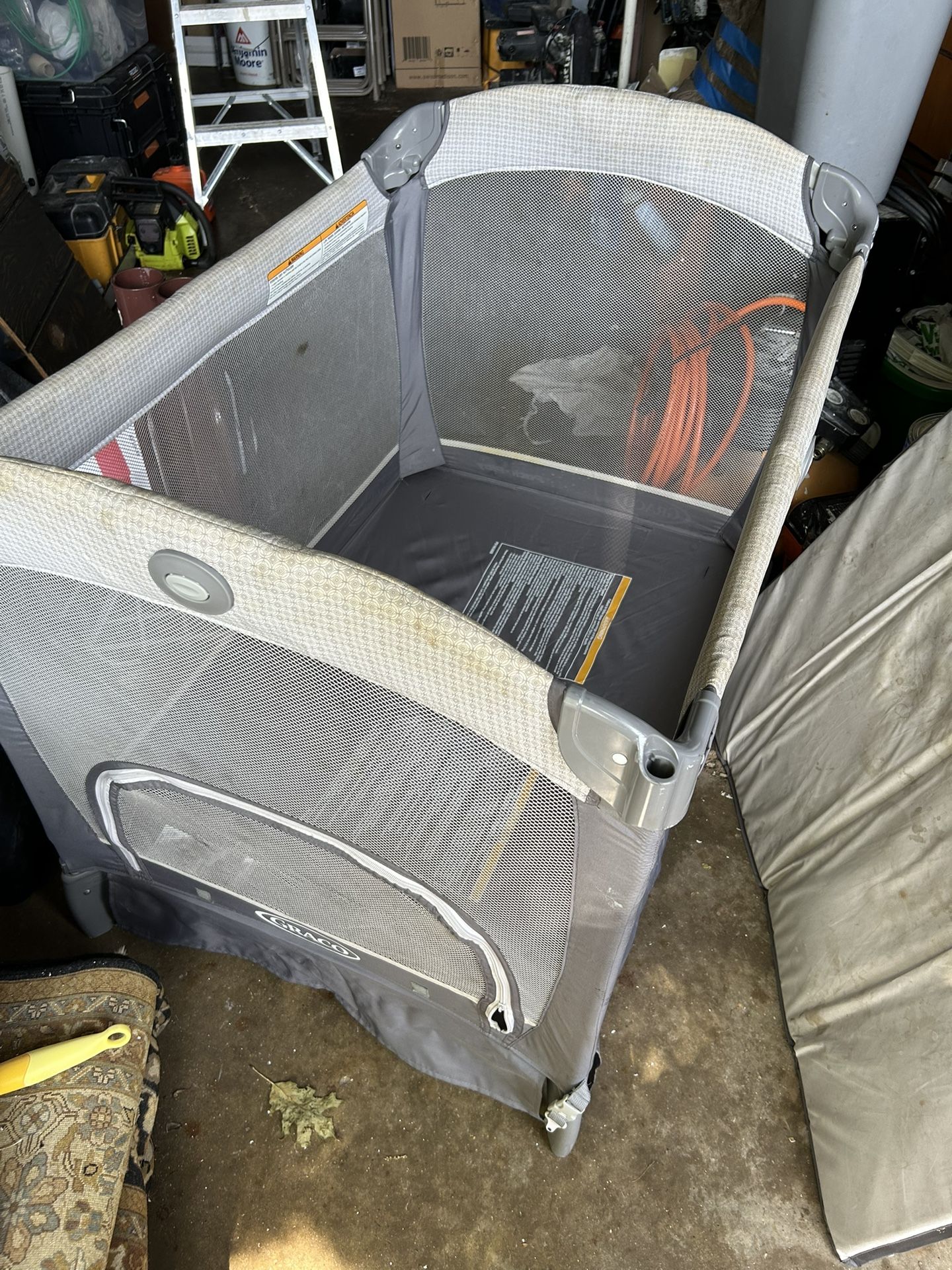 Play Pen