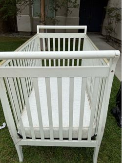 Baby crib