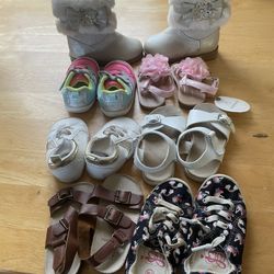 👟🩴👢Kids Shoes – $5 Each or $25 for All!” Moving sale- Need it gone by Monday!!