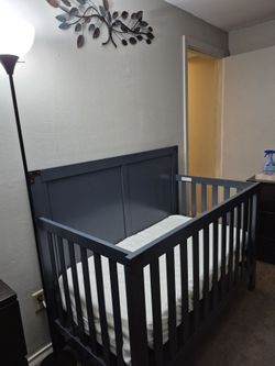 Convertible Baby Crib