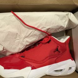 Boys Jordan’s Size 7 NEW