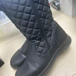 Women’s Boots 
