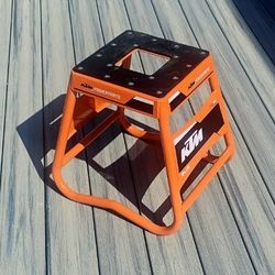 KTM Matrix A2 Bike Stand
