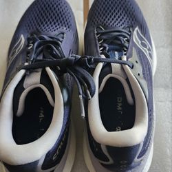 Sacouny Ride 18 Womans Size 7.5