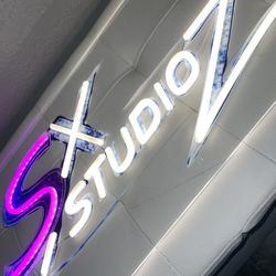 Logo Outline Sign 