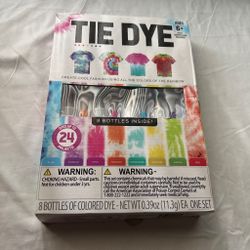 Tie Dye Kit with 8 Color Bottles