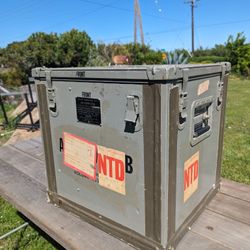 Vintage WWII Navy Military Pulse Generator Crate / Box AN/UPM-55B - Collectible 