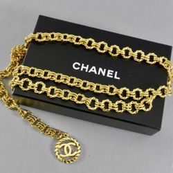 VINTAGE CHANEL GOLD CHAIN BELT