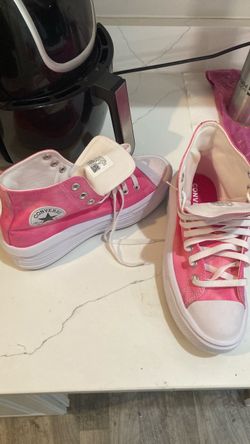 Converse Chuck Taylor Platform Sneakers Pink