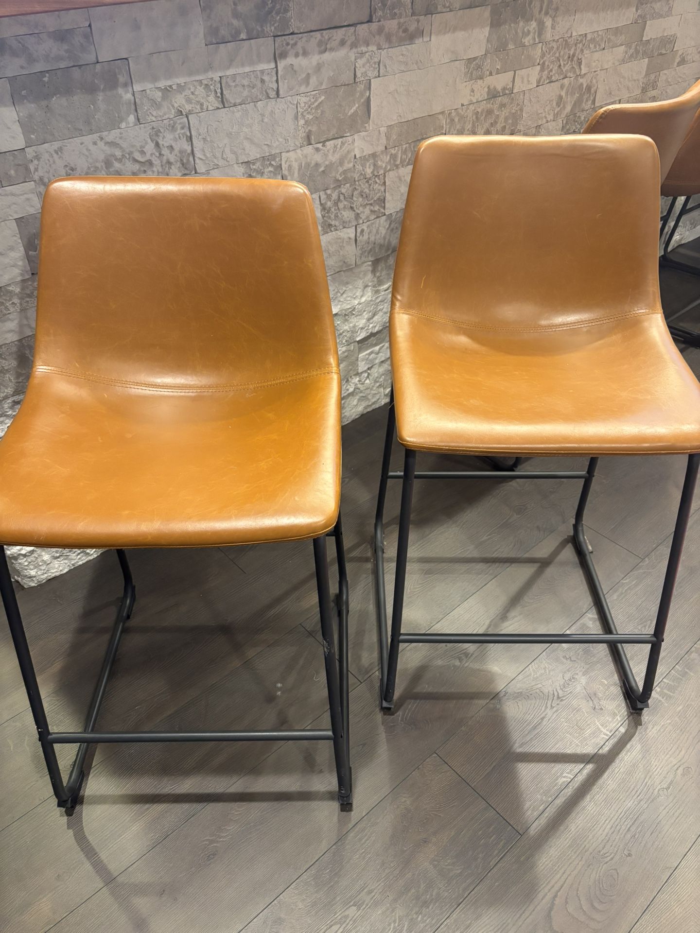 2 Counter Height Bar Stools 
