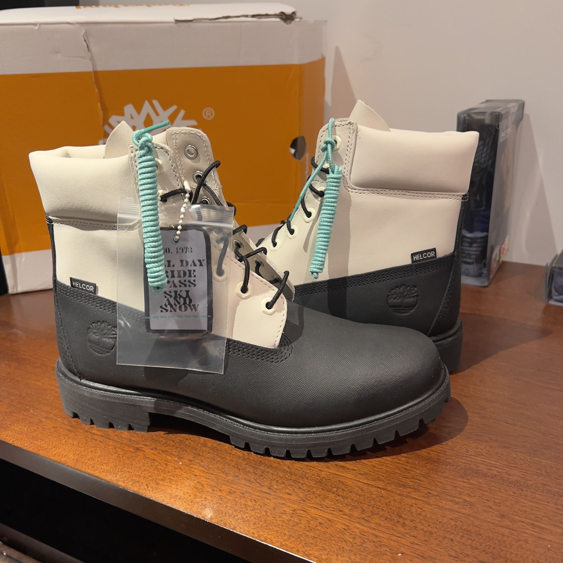 New With Box Timberland Premium 6 Inch Boots Tread light With Helcor Leather Royalty black And White  Many Sizes!!