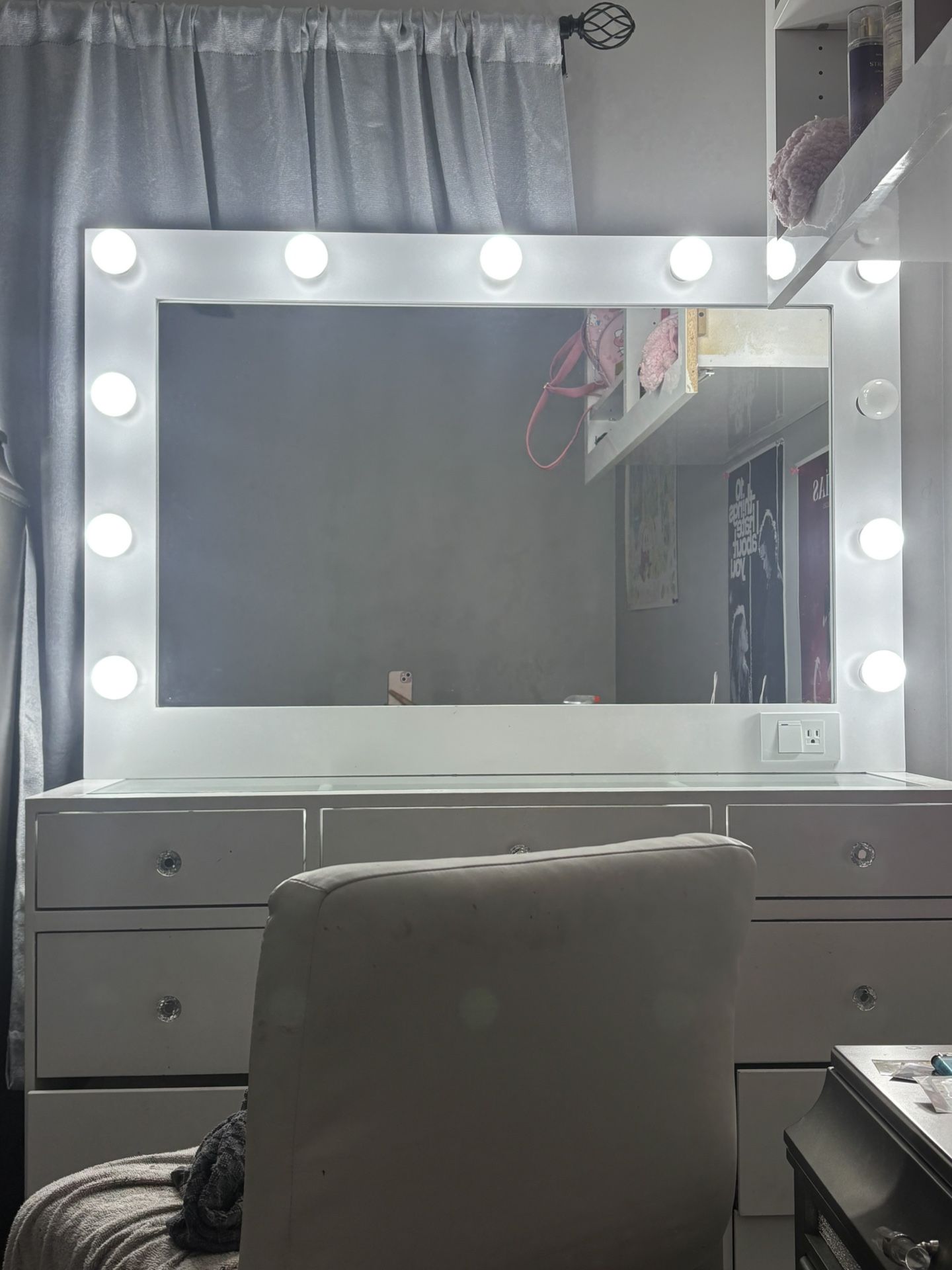 Vanity Mirror and Desk Big and Chair