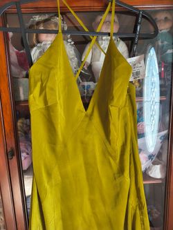 Dress size 4 brand new