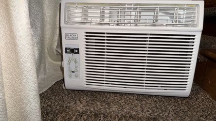 Black and Decker window AC 10,000 BTUs