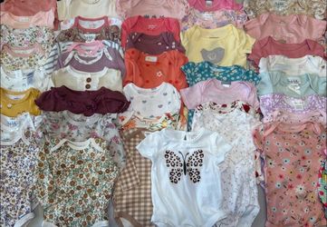 Baby girl clothing for Sale 🛍️ | Sizes 0/3, 3months & 3/6 months