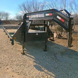 2019 Load Trail 40' Gooseneck Dovetail Trailer