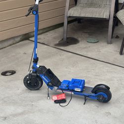 Razor kids Cobalt blue Electric Scooter