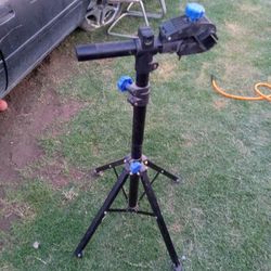 Tripod 