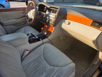 2002 Lexus LS430