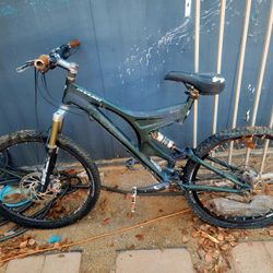 Specialize Eduro Full Suspension Mountain Bike