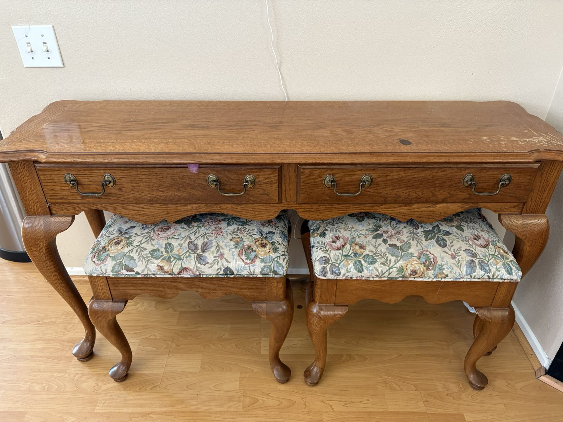 Antique Thompsonville Table