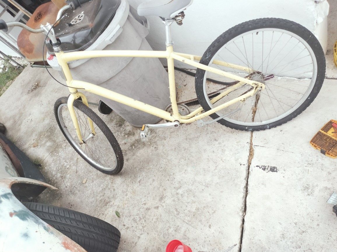 Medium SPECIALIZED Globe Carmel Aluminum 3 Speed Utility Bike ~5'6"-5'9"