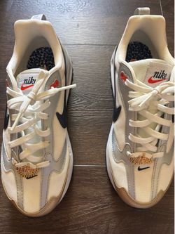 Women’s Nike shoes