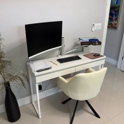 Modern Desk With Leather Chair