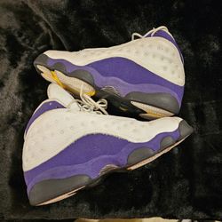 Size 6y- 299.Jordan 13 Lakers 