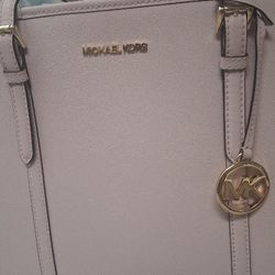Micheal Kors Tote 