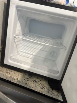Mini freeze like new