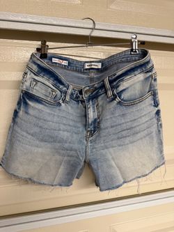 Vigoss Marley Light Wash Denim Cutoff Shorts