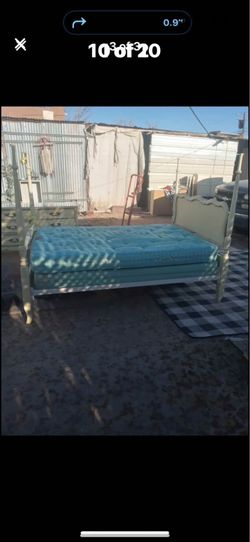 ❤️BEAUTIFUL FULL SIZE BEDROOM SET: BED FRAME, TALL CHEST❤️