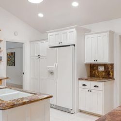 White Kenmore Fridge And Freezer