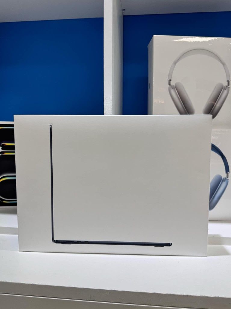 Apple MacBook Air 15 Inch M3 Chip Brand New - Pay $5 and the rest later