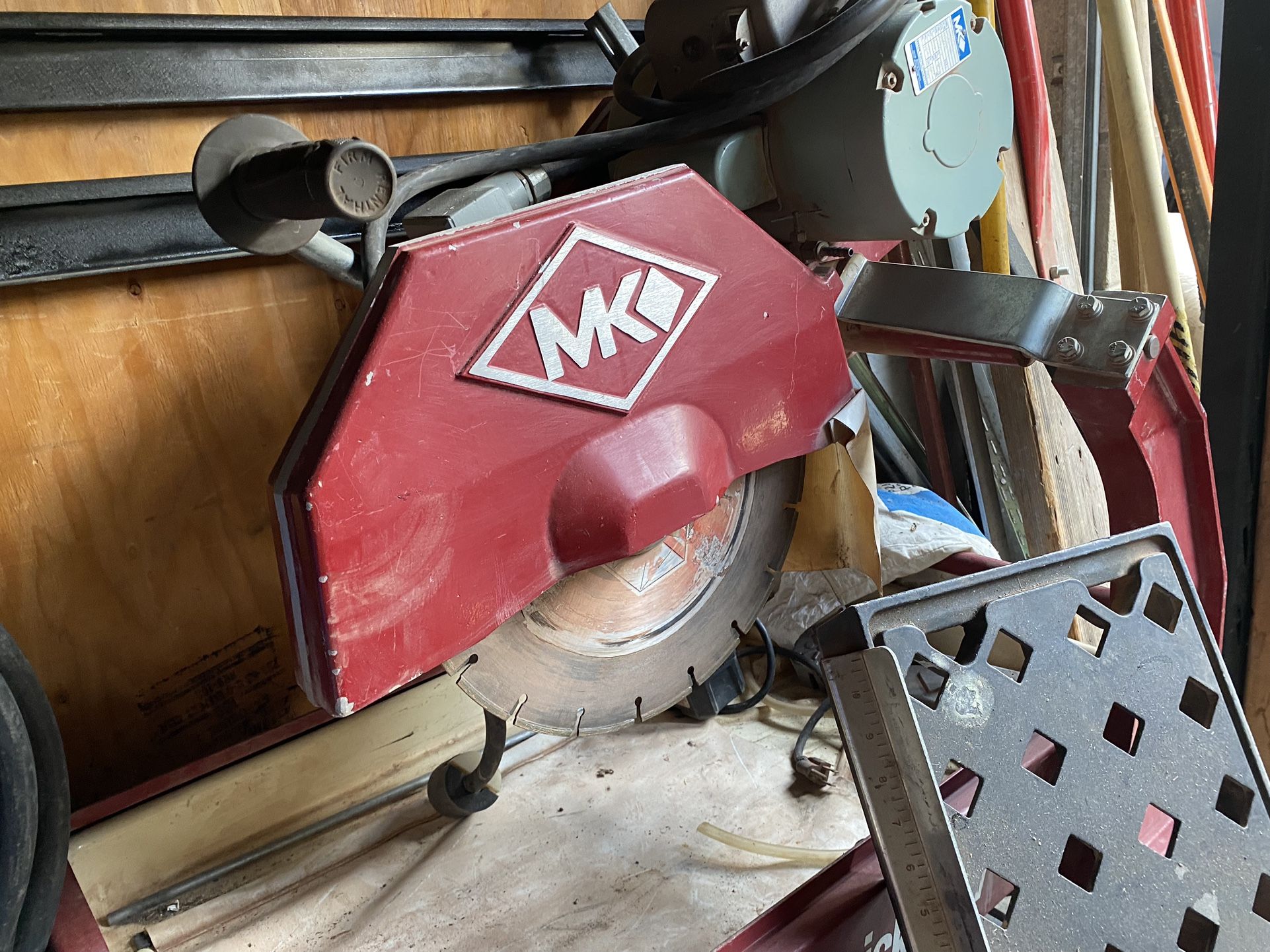 MK Brick Saw