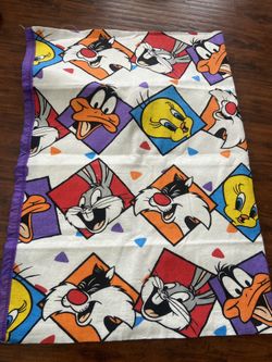 Looney Tunes Blanket