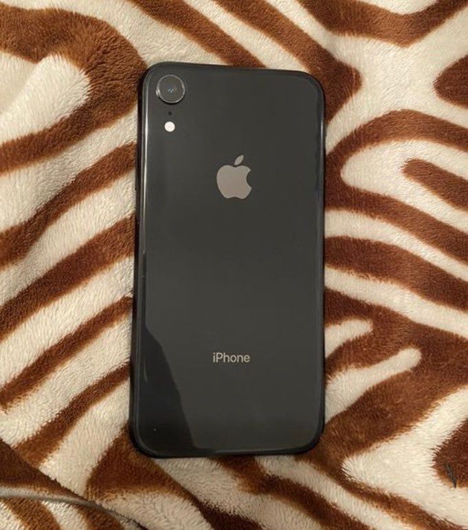 I Phone XR (straight Talk) Brand New