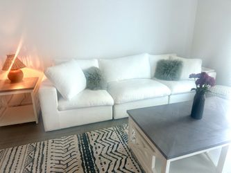 Cloud Couch (Downfeather fill)