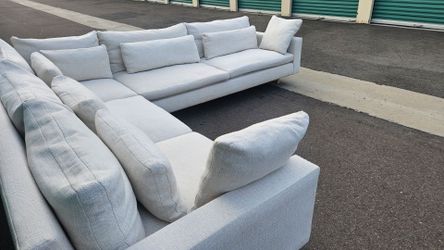 FREE DELIVERY!!! West Elm "Harmony" 3pc Sectional Couch ($6K RETAIL.. 65% OFF!!!)