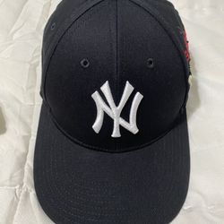 Brand New  New York Yankee Gucci Hat Black 100 % authentic
